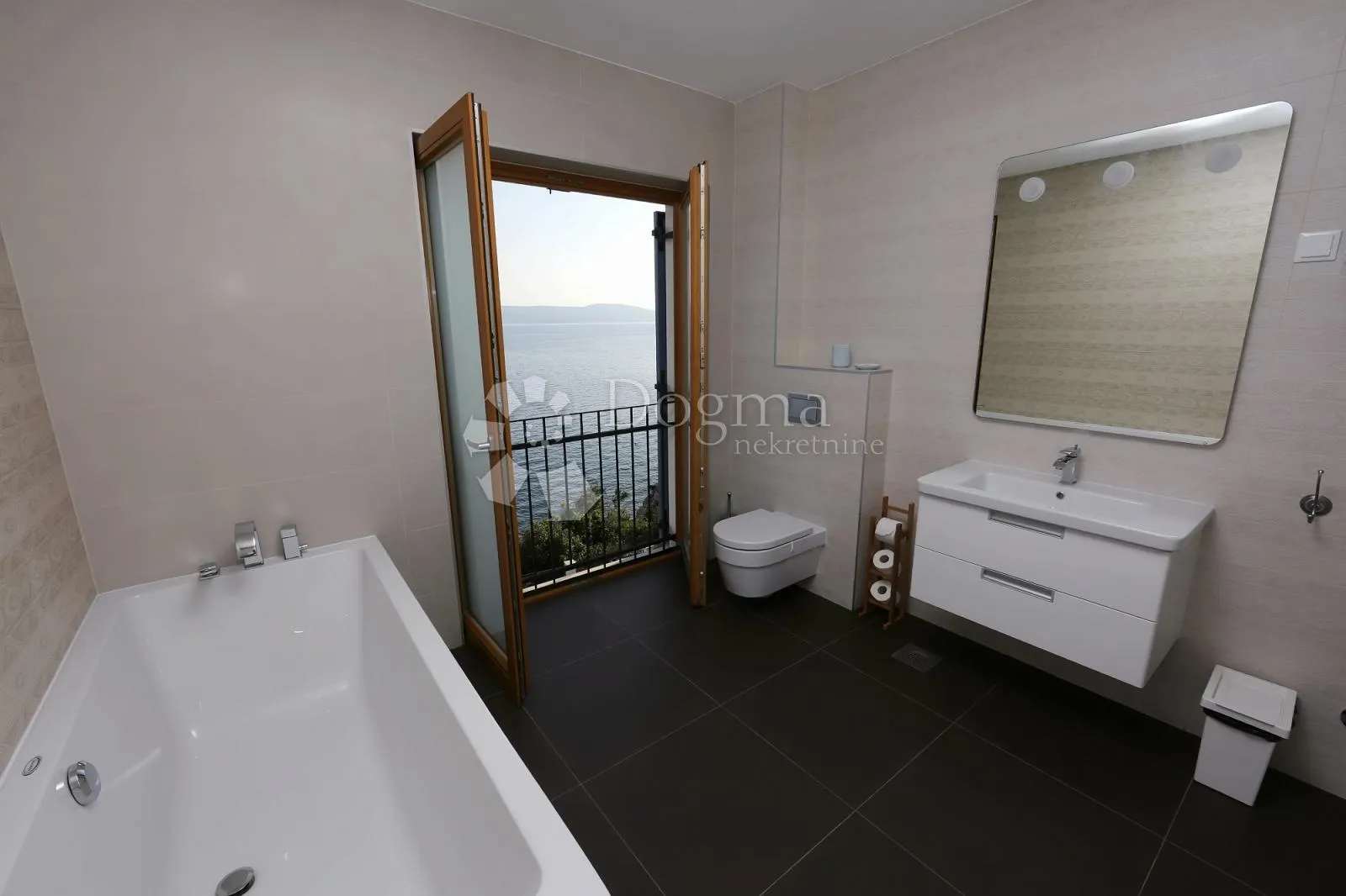 apartman prvi red do mora 3s+db - slika 11