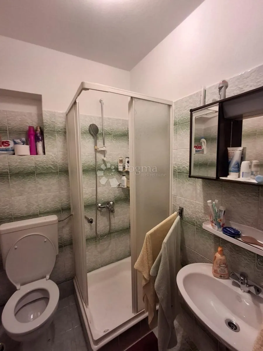 lijepi apartman u barbatu na mirnoj lokaciji - slika 11