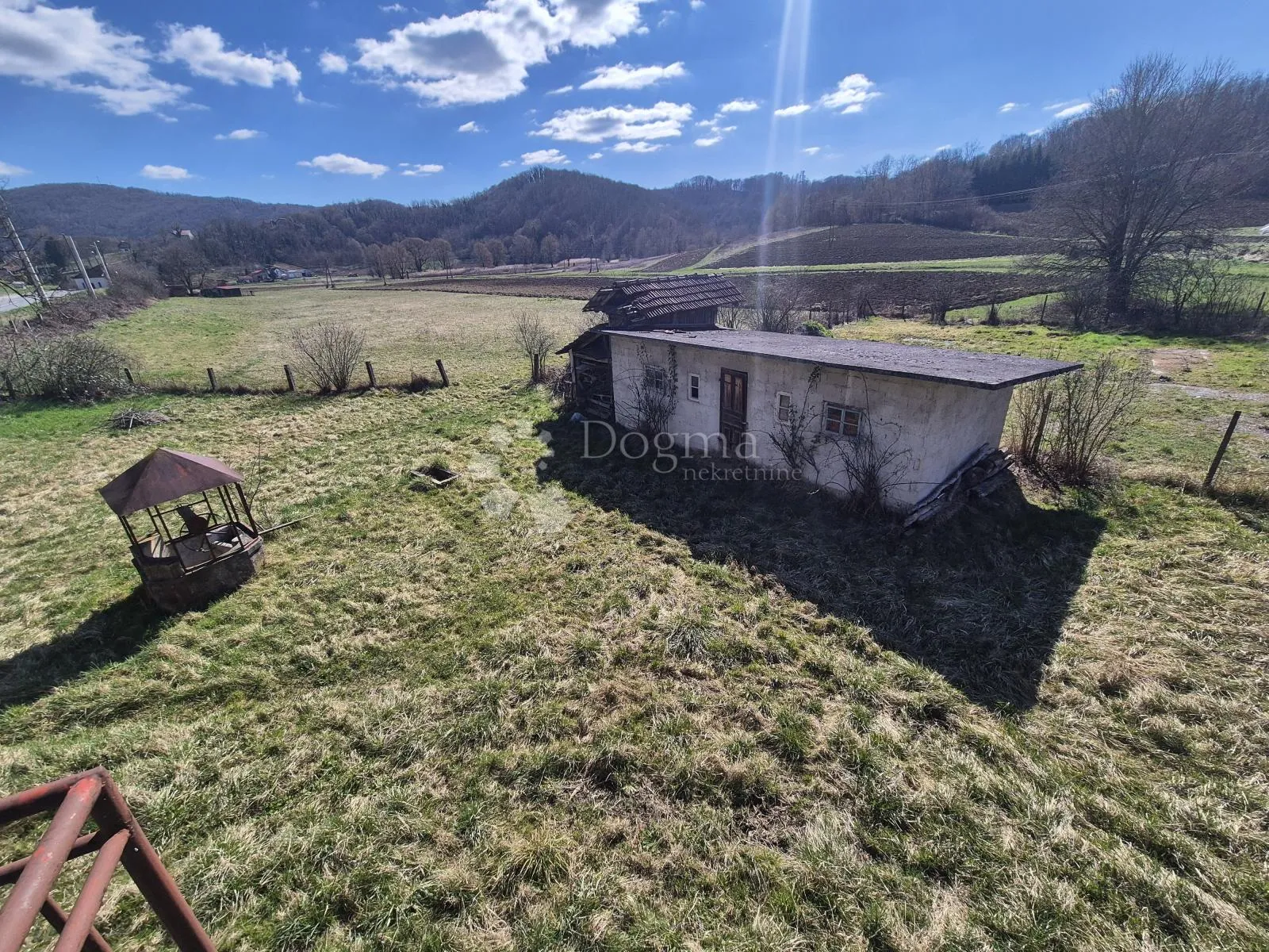 kuća u centru mihovljana sa ogromnim podrumom i 3.864m² zemljišta! - slika 34