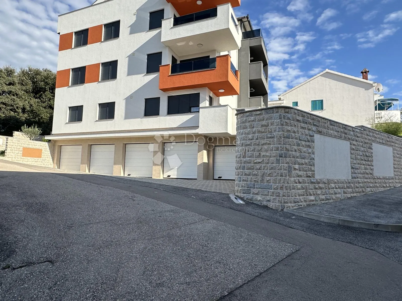 petrčane, apartman s3 dvoetažni ,novodradnja, 100 m od mora - slika 4