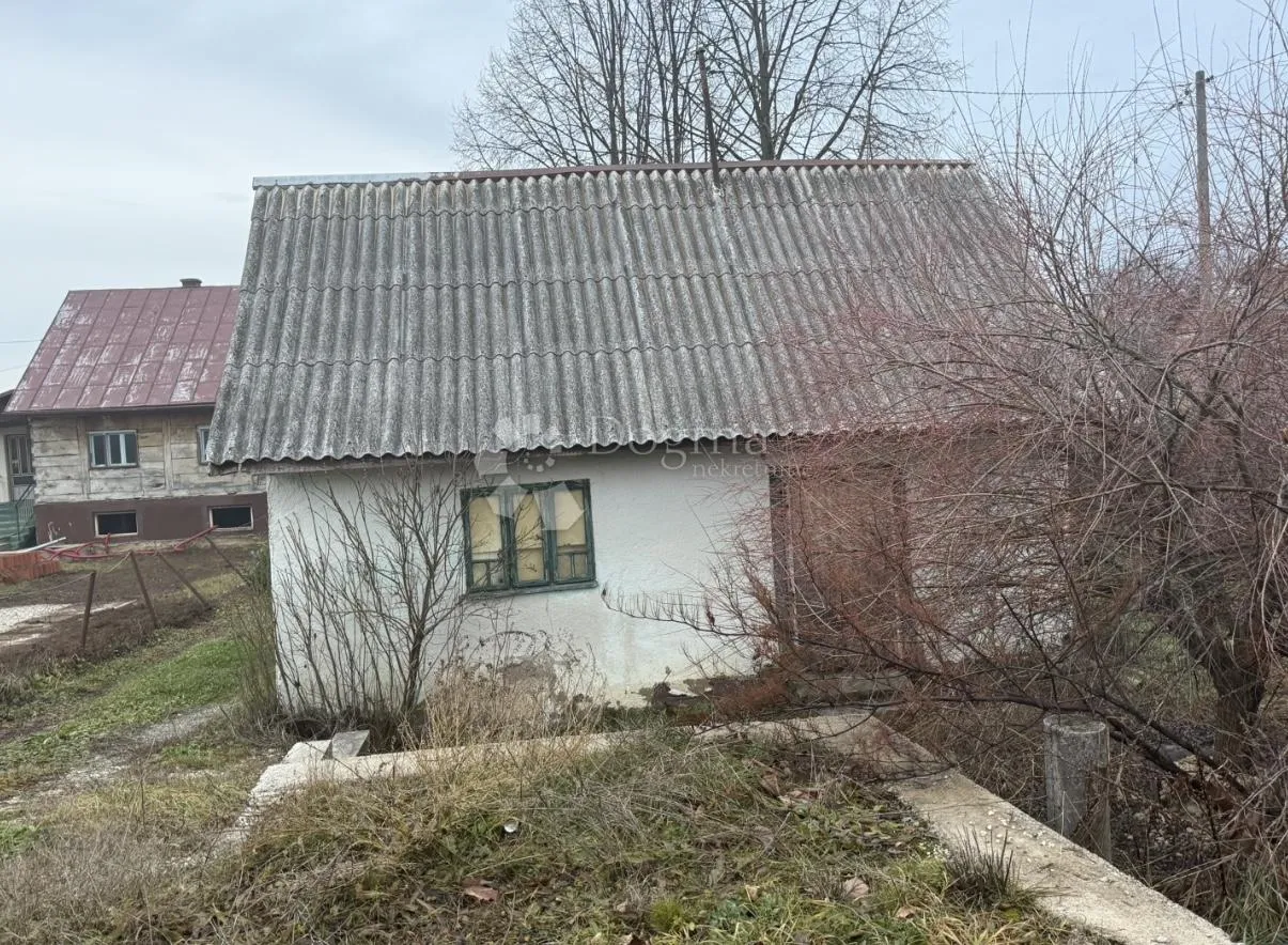kuća za obnovu sa poljoprivrednim zemljištem - slika 2