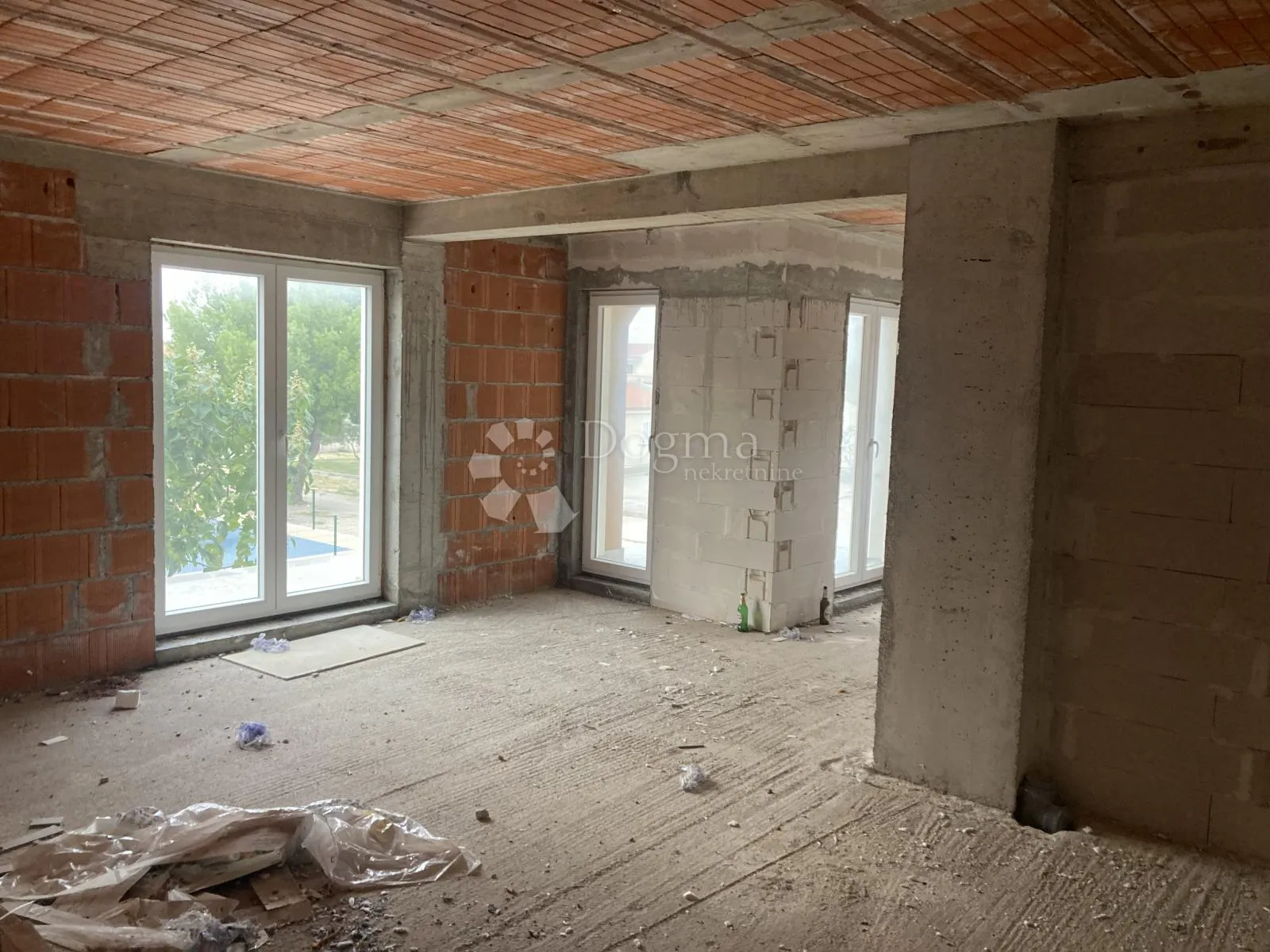 lozovac – prostor za najam – 120m², mogućnost prilagodbe prema namjeni - slika 2