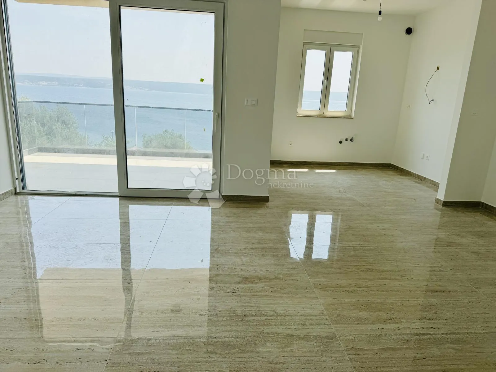 stan s3 - 20m od mora, maslenica - slika 27