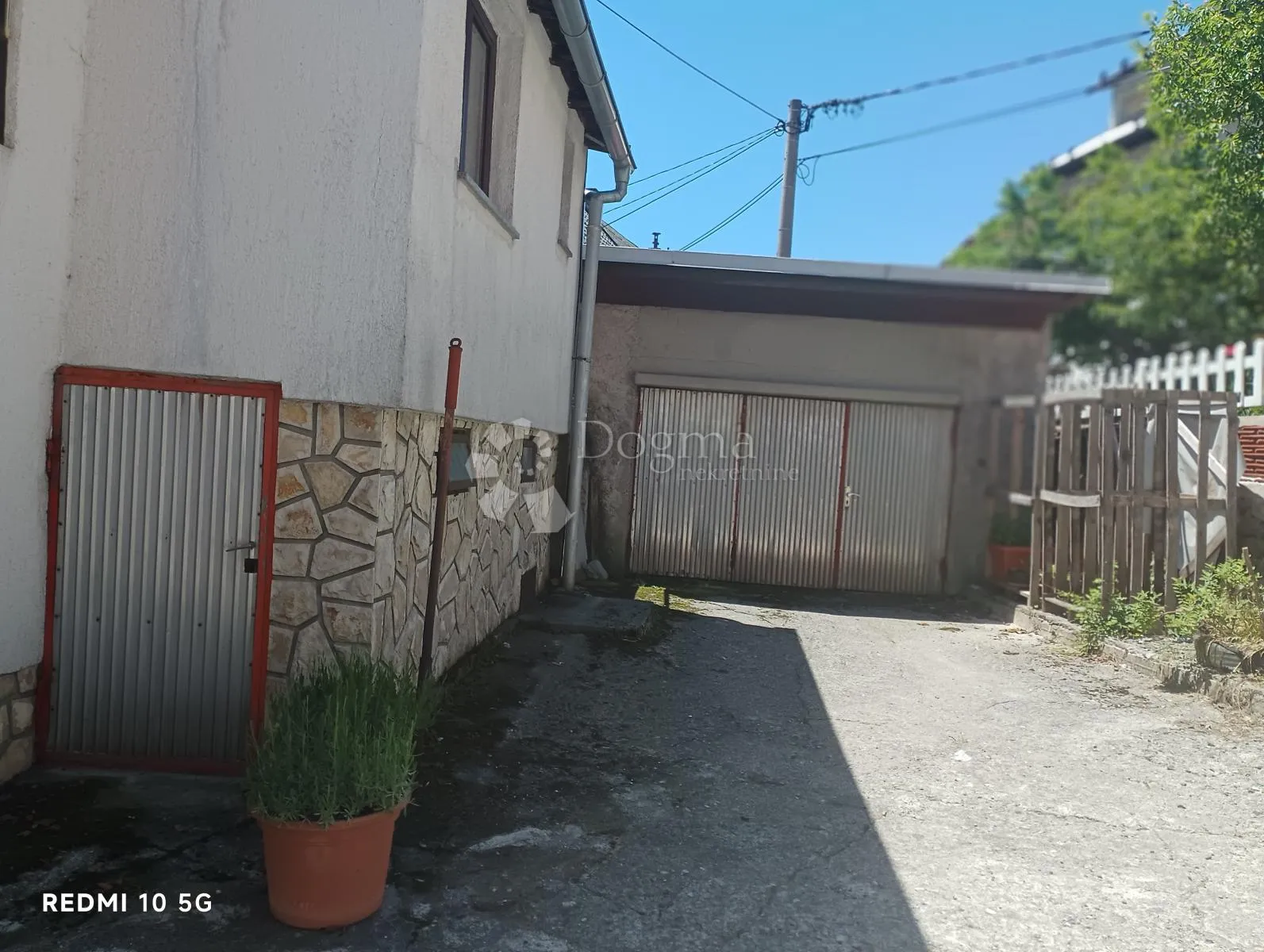 fužine, centar - jedinstvena prilika za kuću s dva stana - slika 5