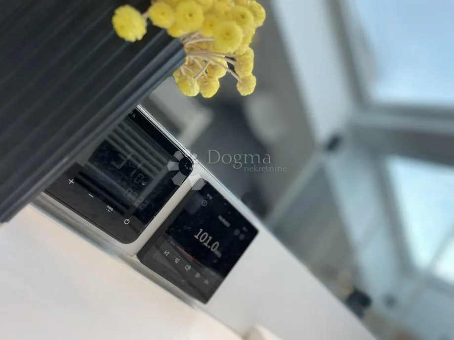 smart luksuzni penthouse u srcu samobora - slika 18