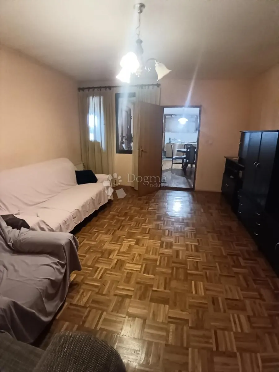 kuća sa 2 stana i bazenom u tenji! - slika 18