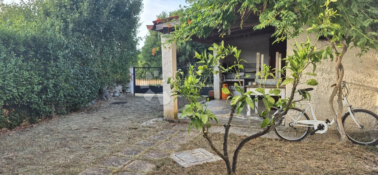 autentična istarska kamena kuća s dvorištem – samo 5,5 km od mora! - slika 42