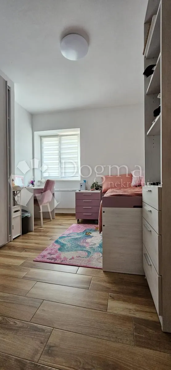 novoadaptirana kuća - slika 25