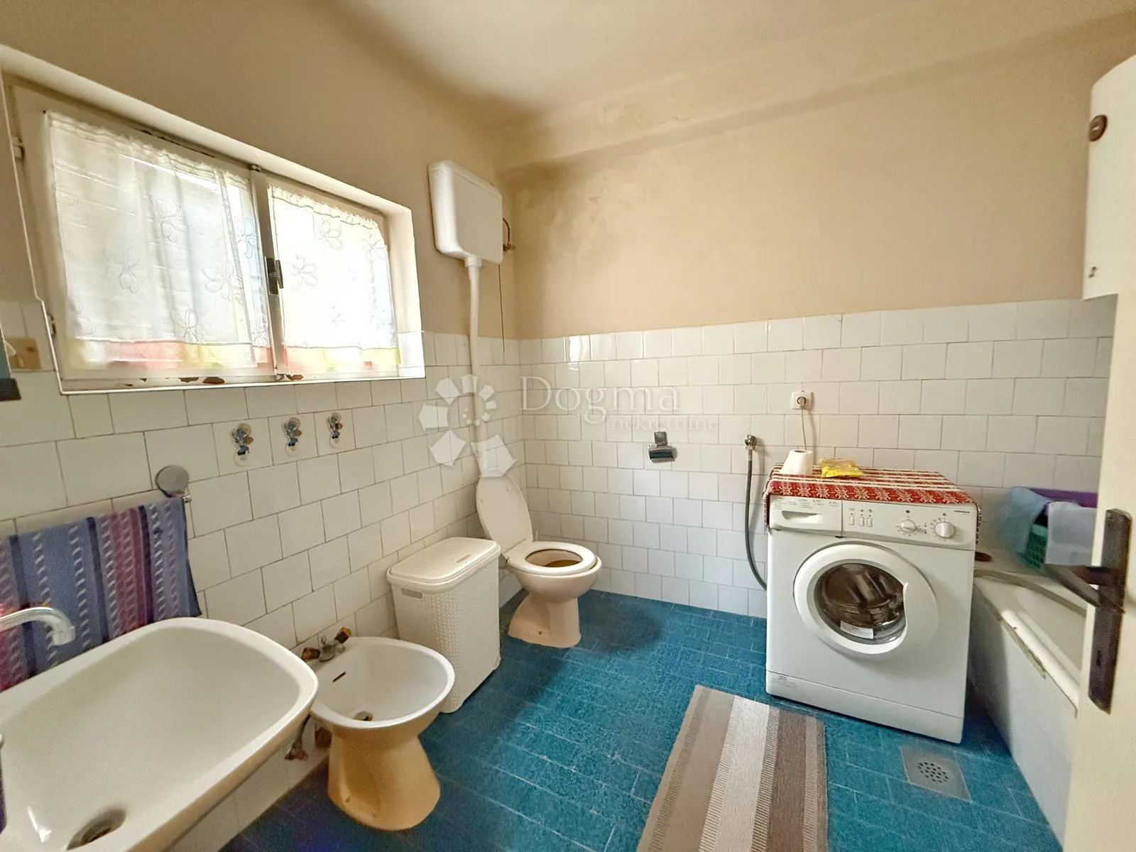 prilika - kuća za renovaciju s okućnicom u centru vodnjana - slika 5