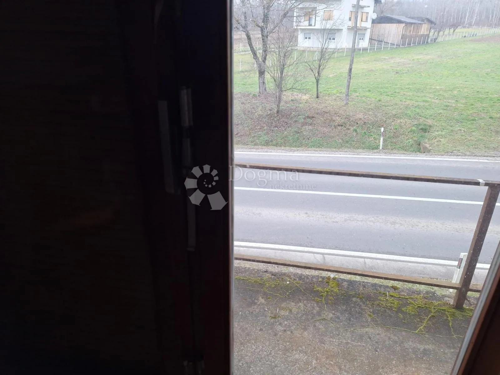dvojna kuća za adaptaciju - slika 16