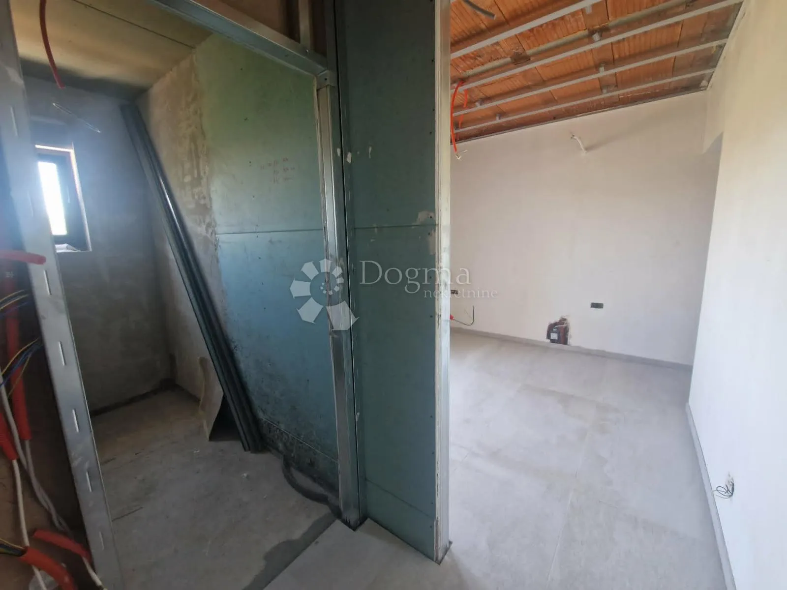 vrsi - novogradnja - stan c s bazenom 100,01 m2 - slika 11