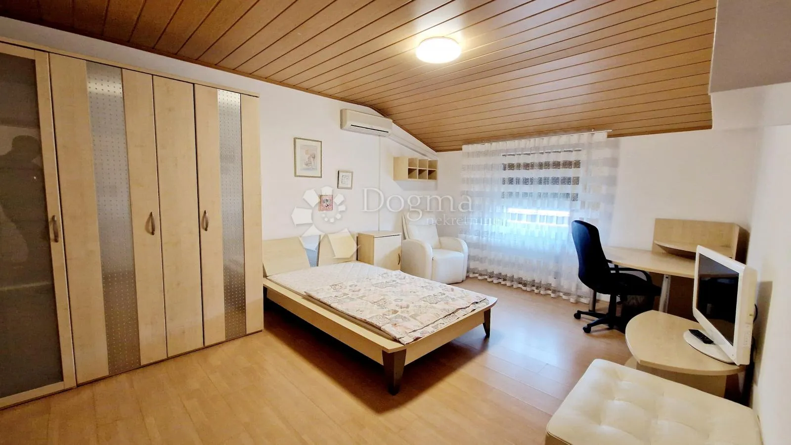 lijepa kuća s vrtom na verudi porat s 3 stana - slika 39