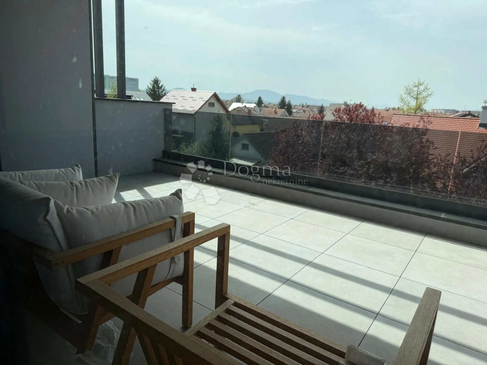 luksuzan super namješten stan u varaždinu - slika 24