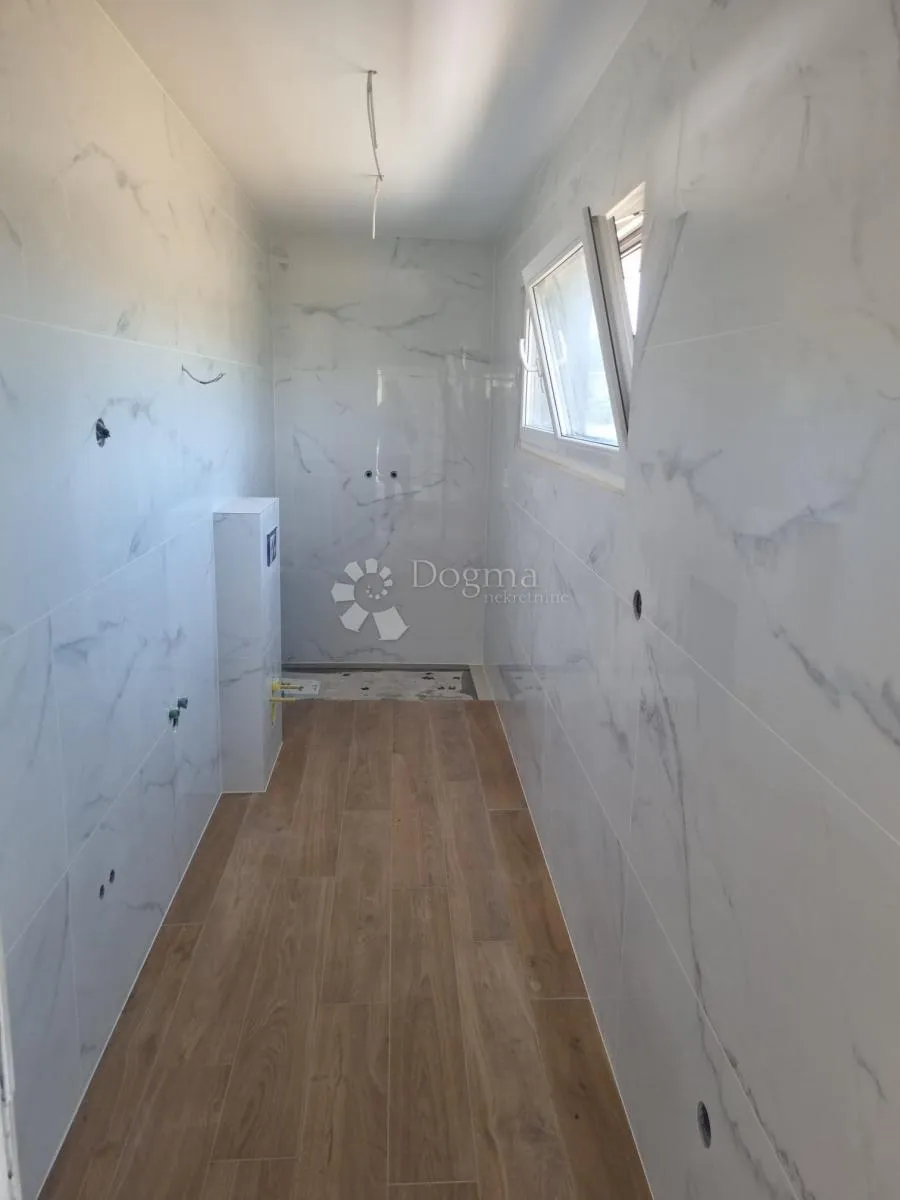 moderna vila s infinity bazenom -pula/štinjan - slika 15