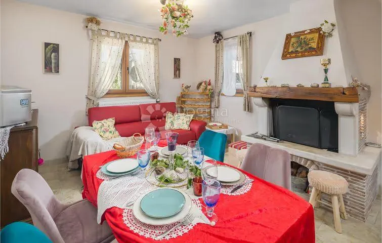 nova kuća sa dva stana i jacuzzijem - krnica - slika 22