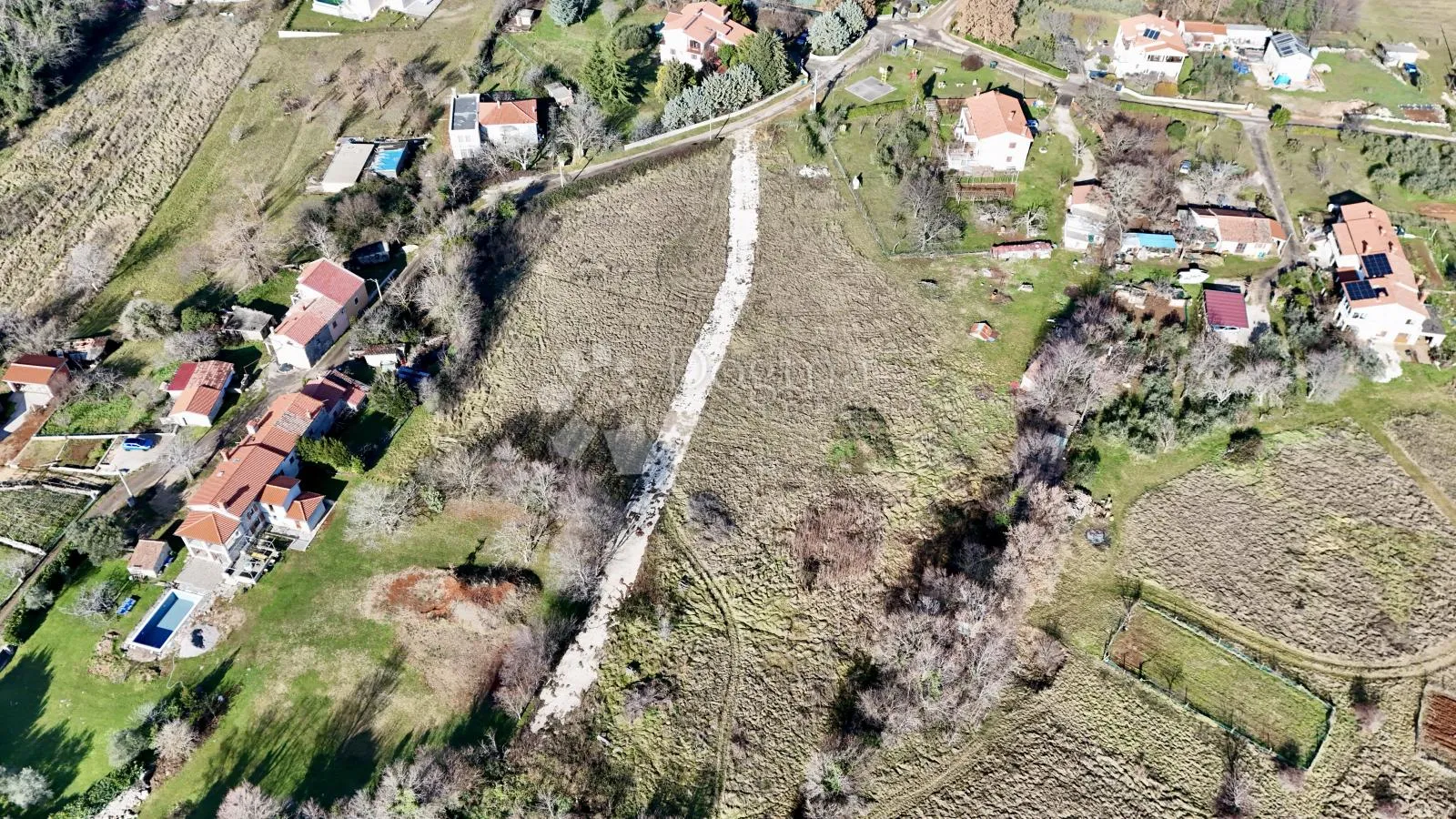 lijepa parcela samo 4km od labina! - slika 5