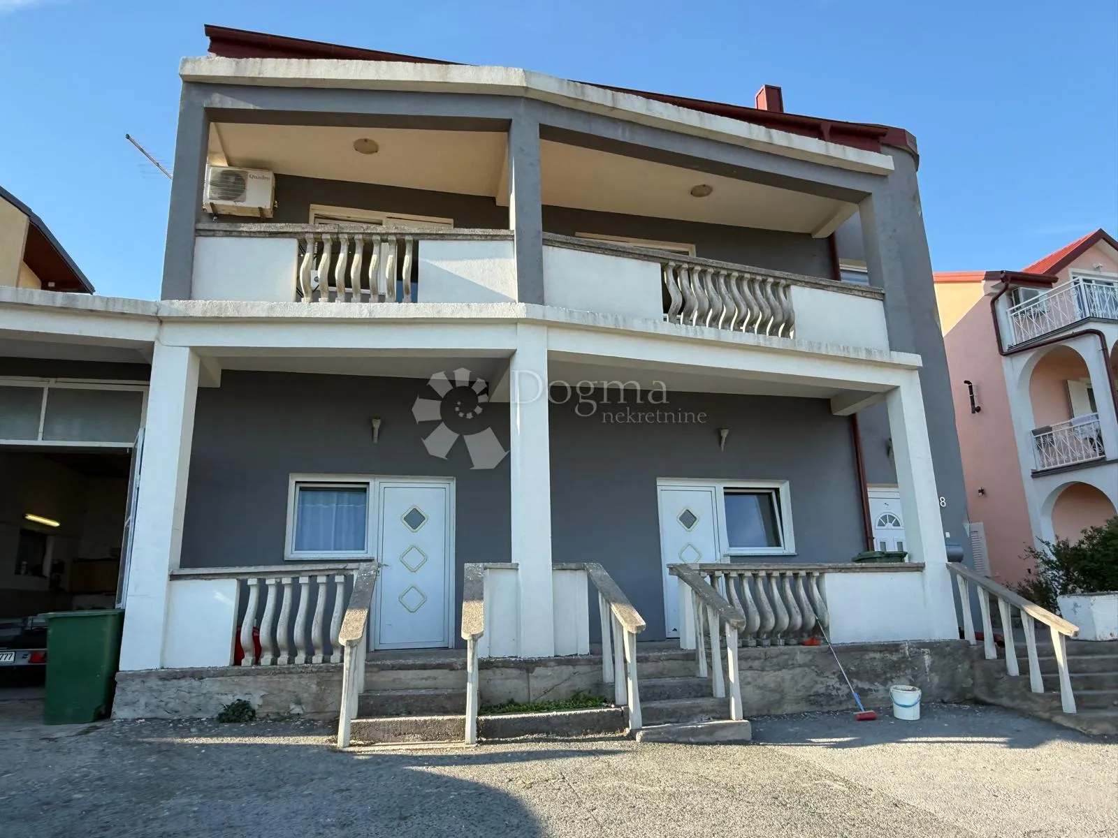 kuća s panoramskim pogledom na more i velebit 300m2 - slika 2