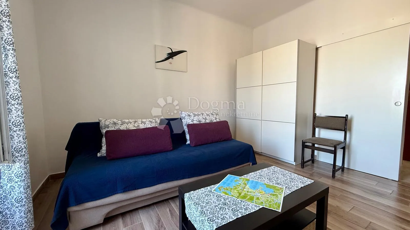 kuća s dva stana i uređenim dvorištem - slika 5