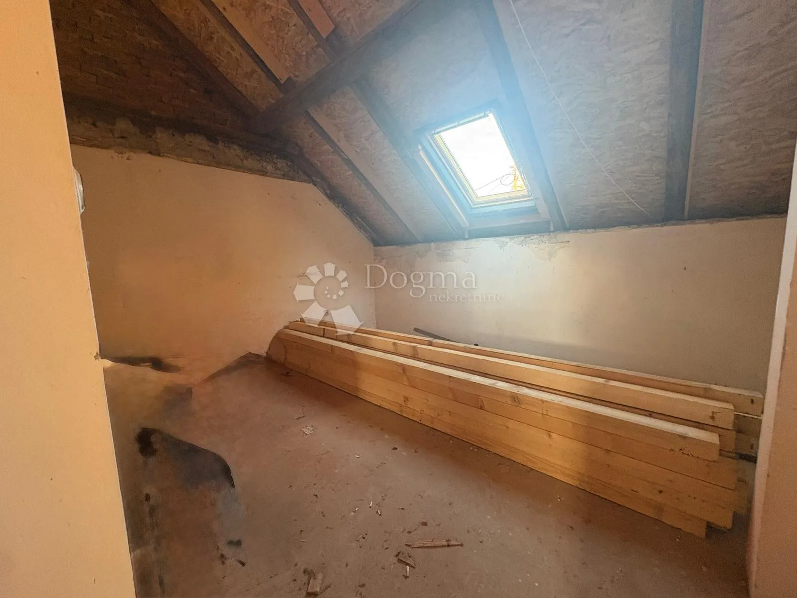 roh-bau potencijal u centru – 108 m² + dvorište - slika 12