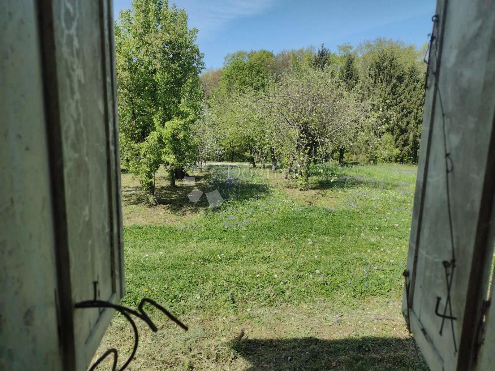 klet u vikend naselju, voćnjak - slika 17