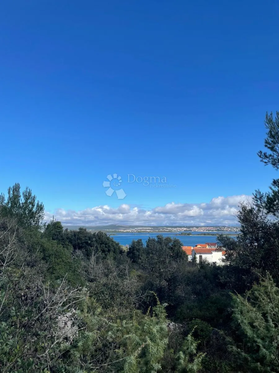 građevinsko zemljište, kraj, otok pašman. - slika 1