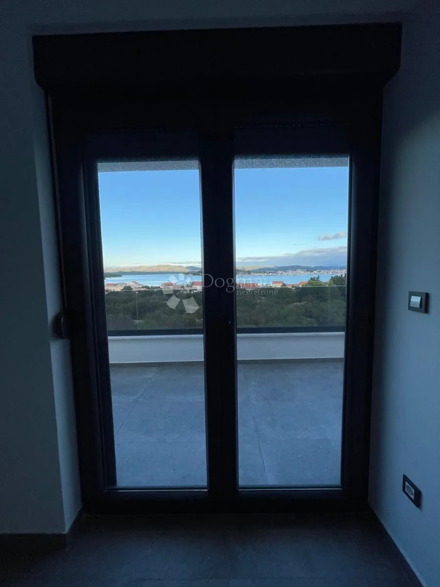 penthouse s panoramskim pogledom na more – 350 m od plaže - slika 45