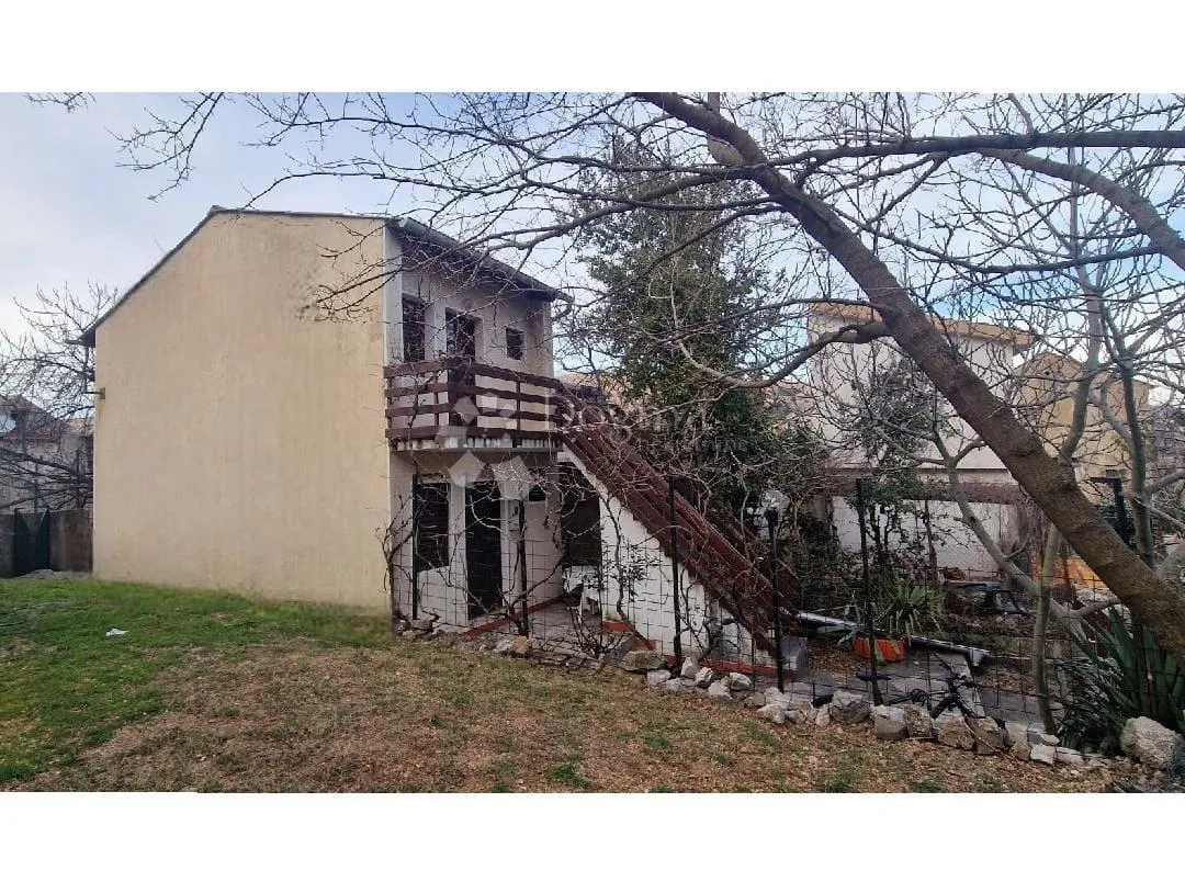 apartman sa okućnicom-baška - slika 2
