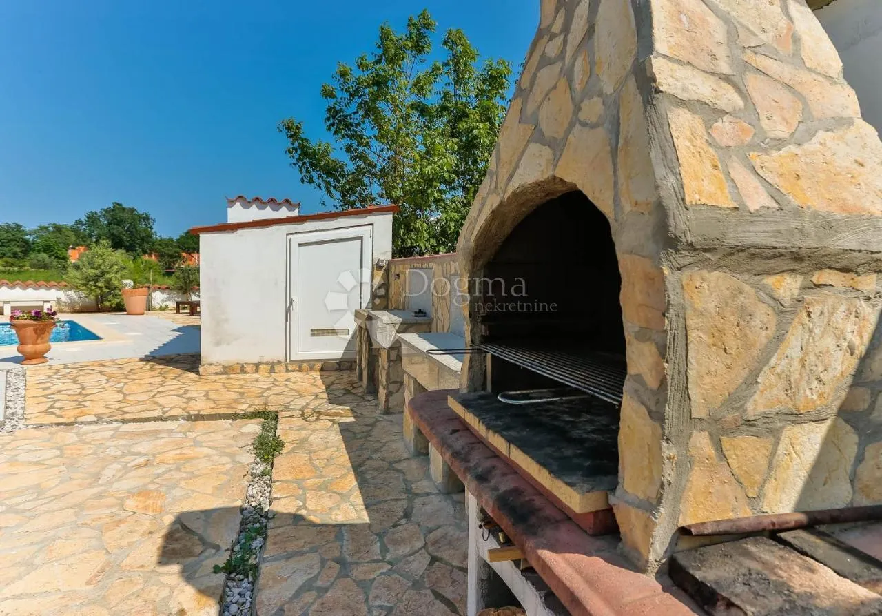 kuća s bazenom za najam na prodaju! - slika 5