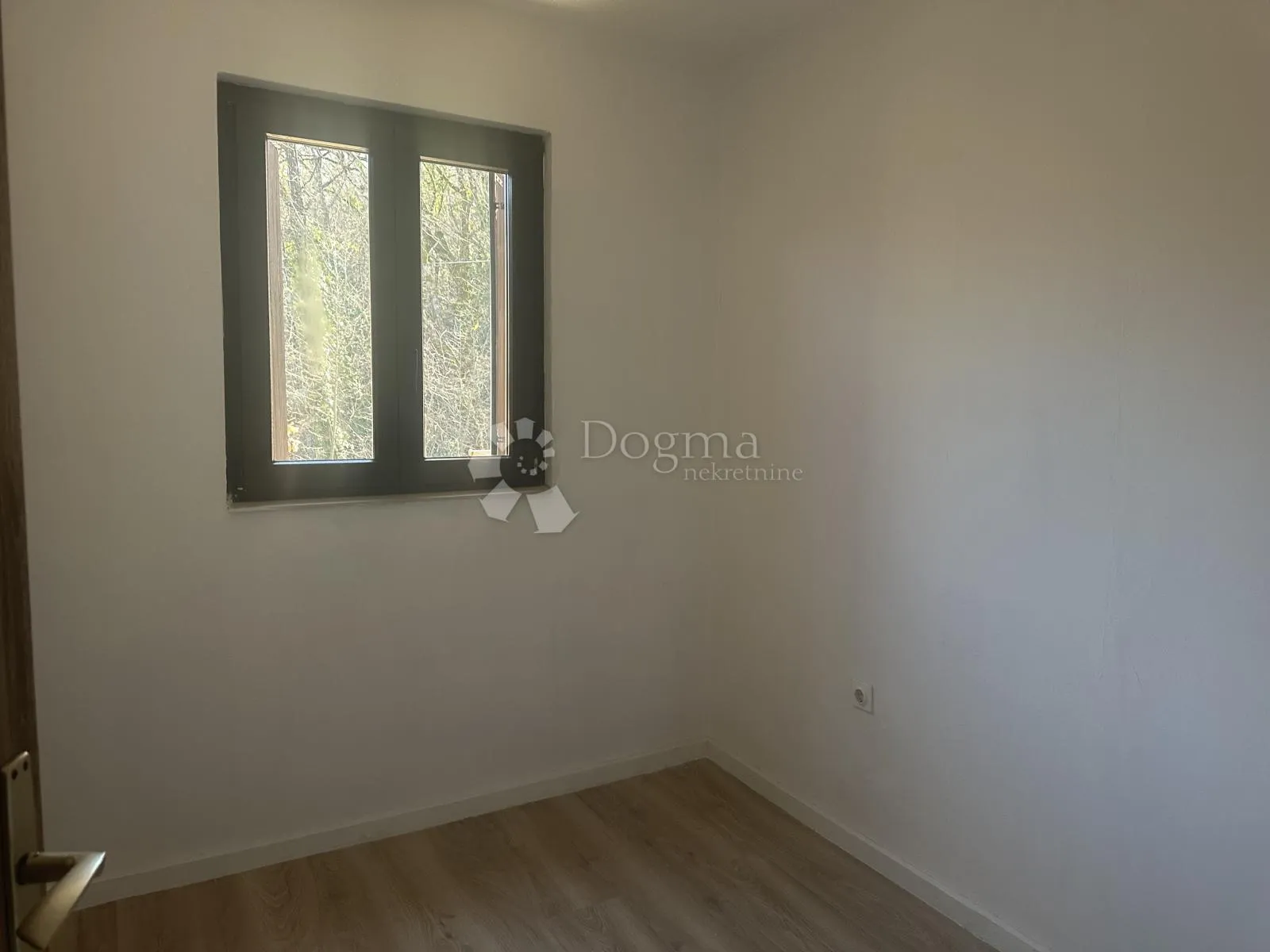 matulji etaža sa okućnicom - slika 7