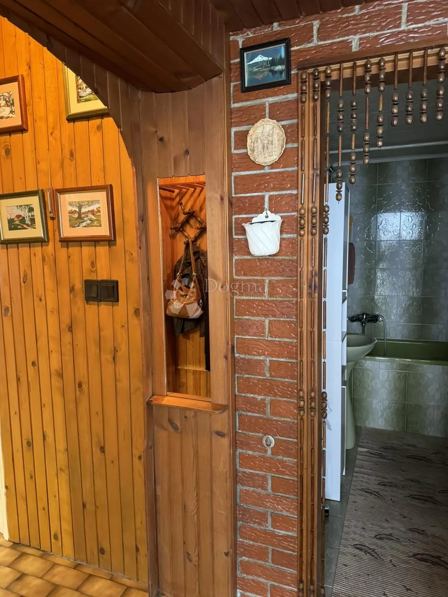 daruvar, obiteljska kuća na odličnoj lokaciji - slika 10