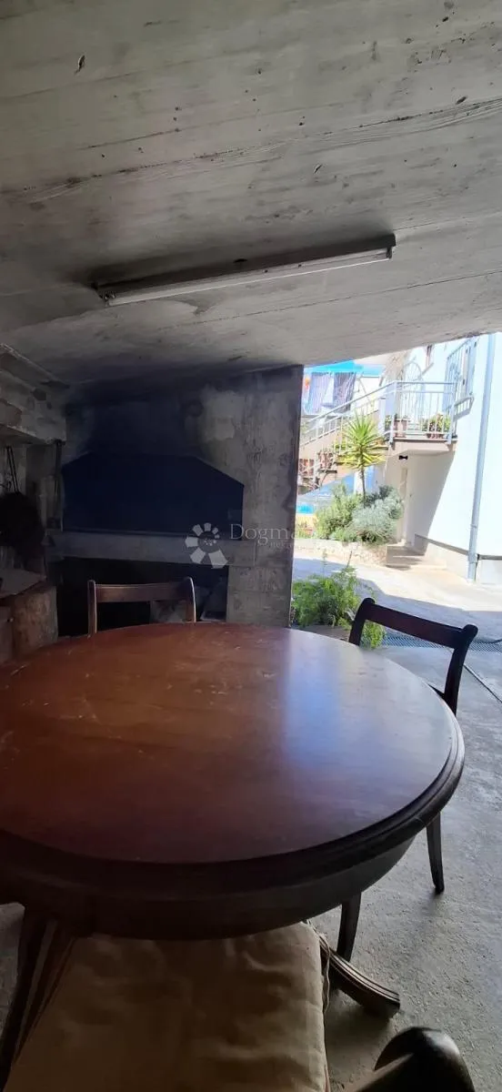 apartmanska kuća, 70m od mora, trogir - slika 7