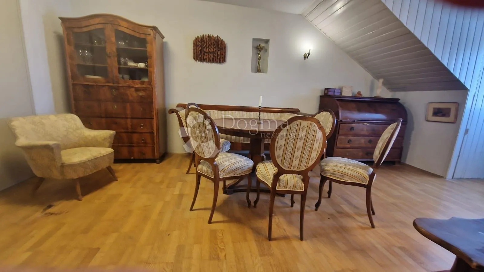 trosoban stan na atraktivnoj lokaciji u zagrebu - slika 8