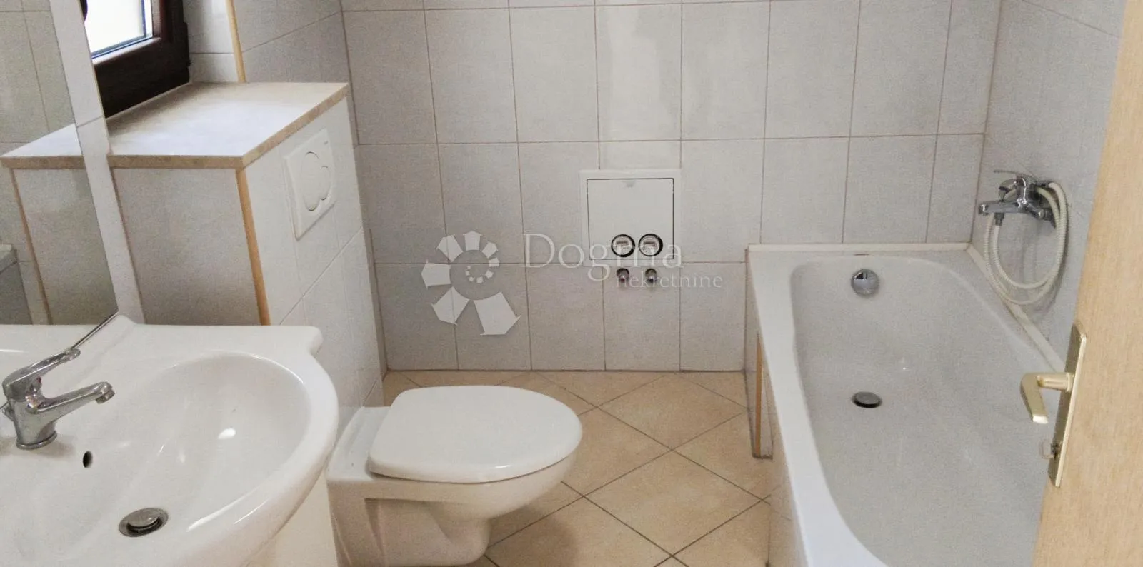 vrhunski poslovni prostor u centru španskog! - slika 9
