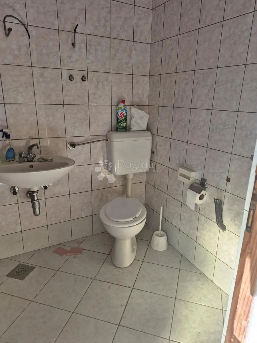vikendica ili kuća za život u čretu kraj krapinskih toplica – moguća kupnja na kredit! - slika 24
