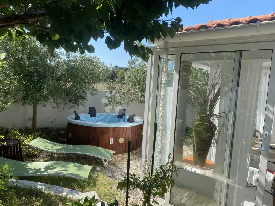 apartman sa vlastitom parcelom - petrčane - slika 1