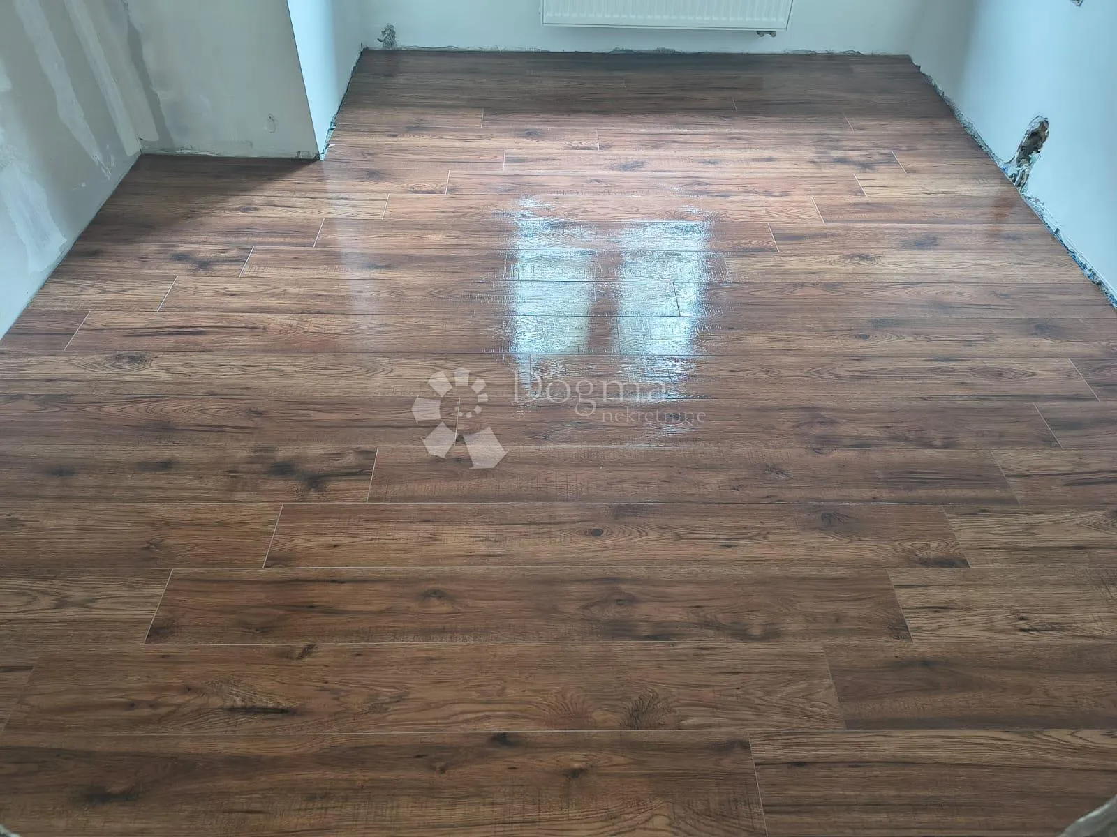 mikulići – stan 75 m² s terasom i izlazom u vrt - slika 5