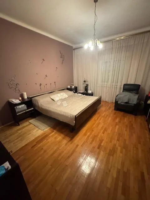 zamet – kuća s velikom okućnicom - slika 6