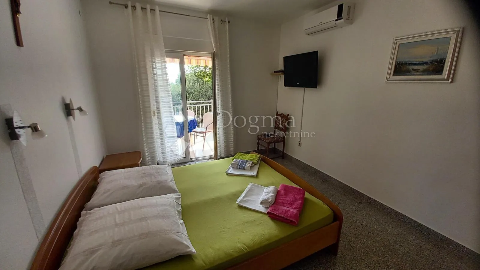 apartmanska kuća sa velikom okućnicom - slika 17