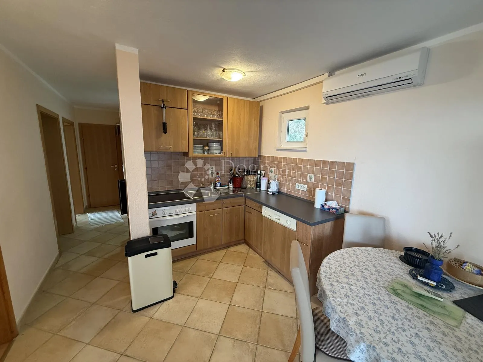 dva apartmana, marušići - slika 30