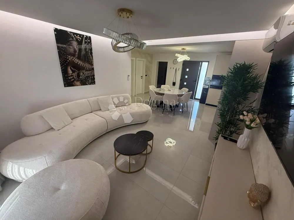 luksuzni apartman prizemlje otok vir - slika 12
