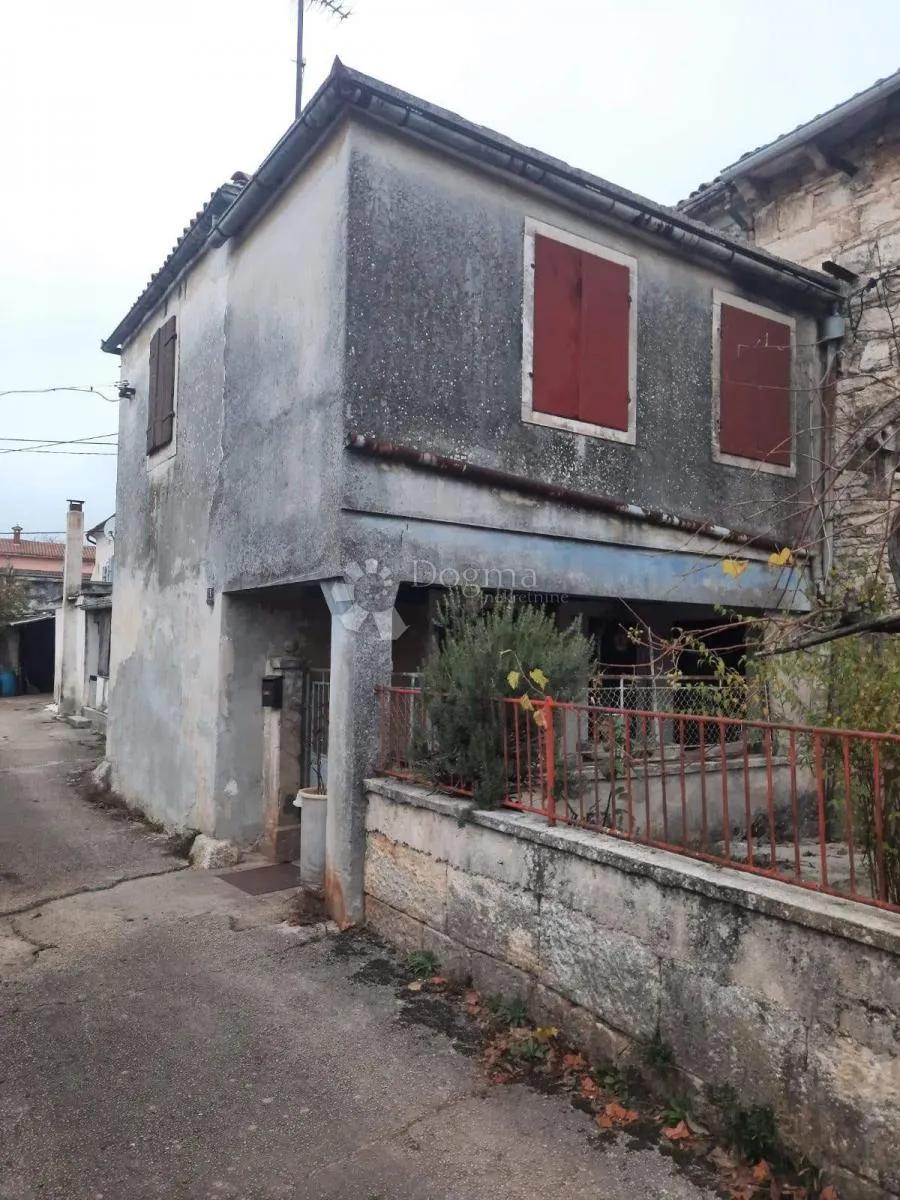 kamena priča za renovaciju, te 550 m2 vrta! - slika 8