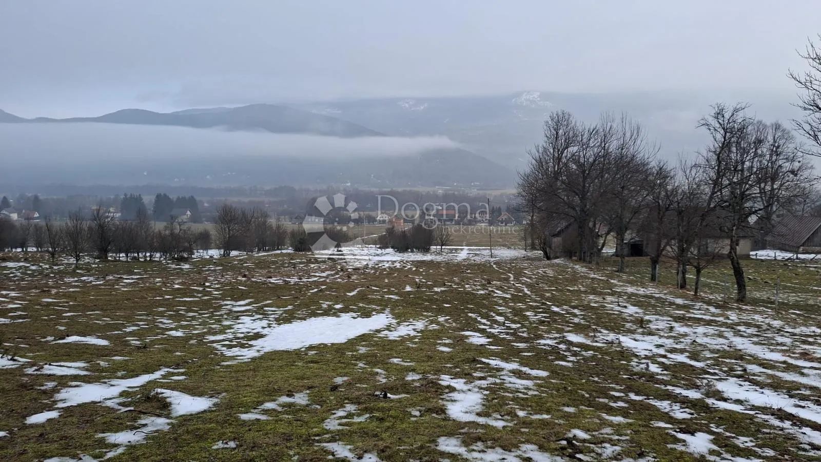 prodaje se građevinsko zemljište korenica - slika 4
