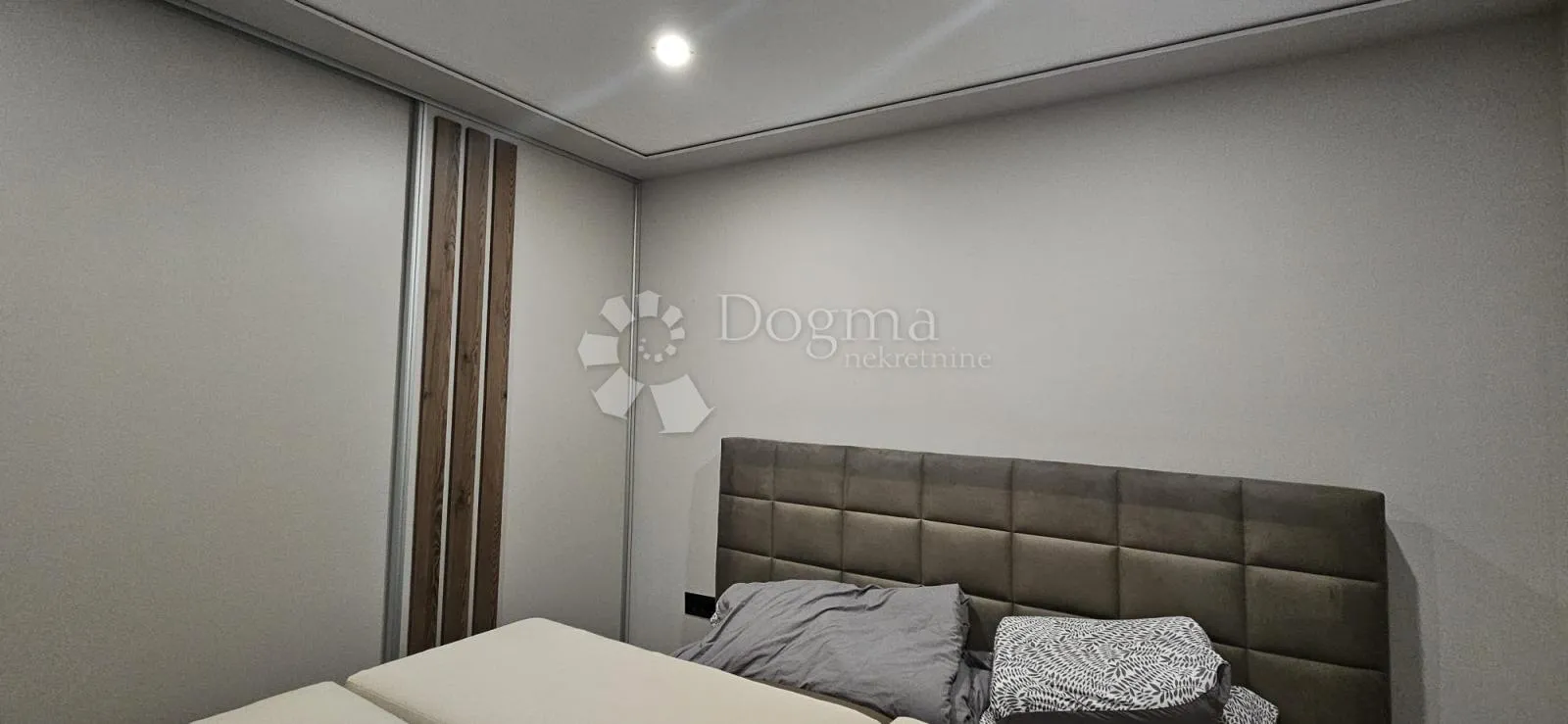 kuća, diklo - 30 m od mora! - slika 14