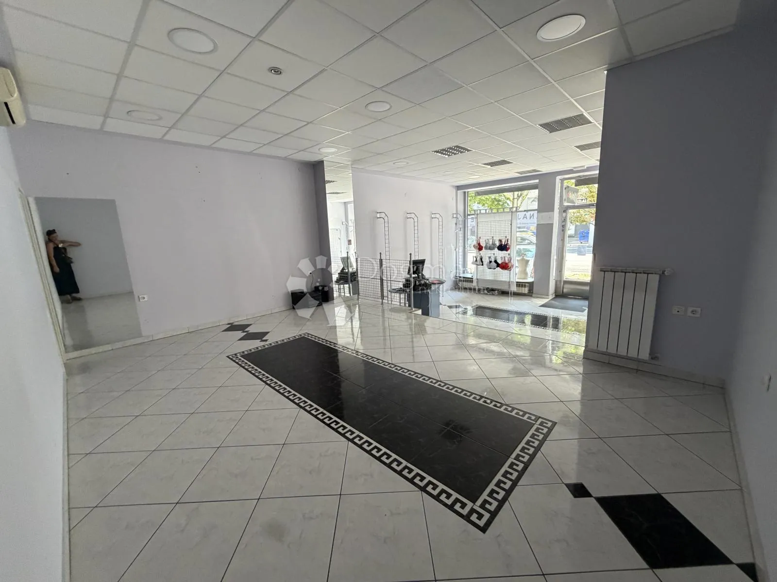maksimirska cesta,poslovni prostor s izlogom, 67,5m2 - slika 6
