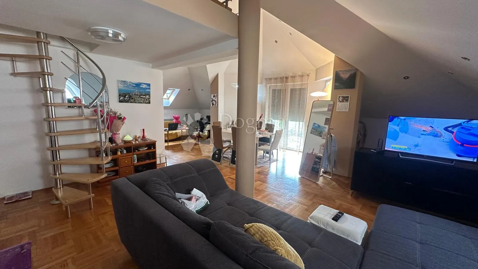 prodaja kuće, sesvete, 252m2 - slika 8
