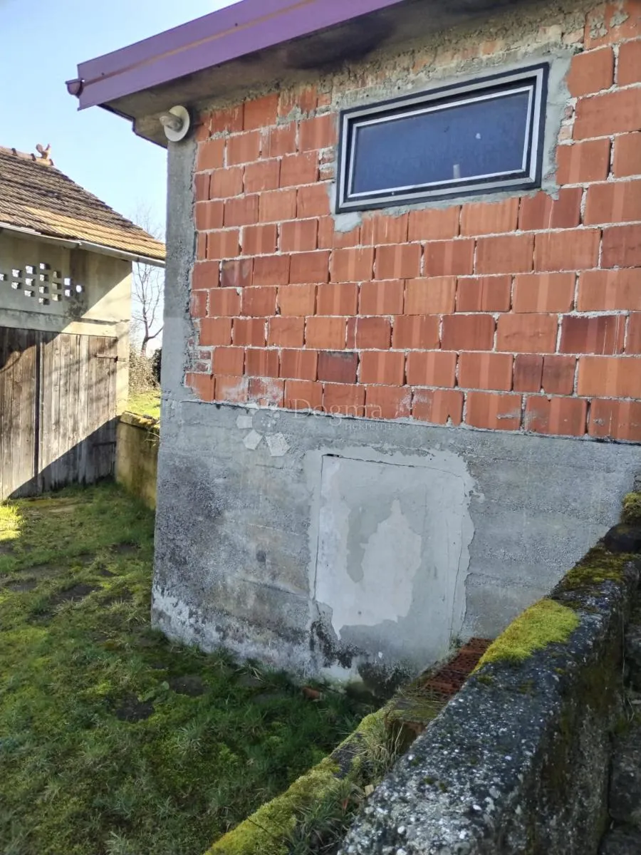 kuća sa zemljištem na prodaju - odmah useljiva ! - slika 34