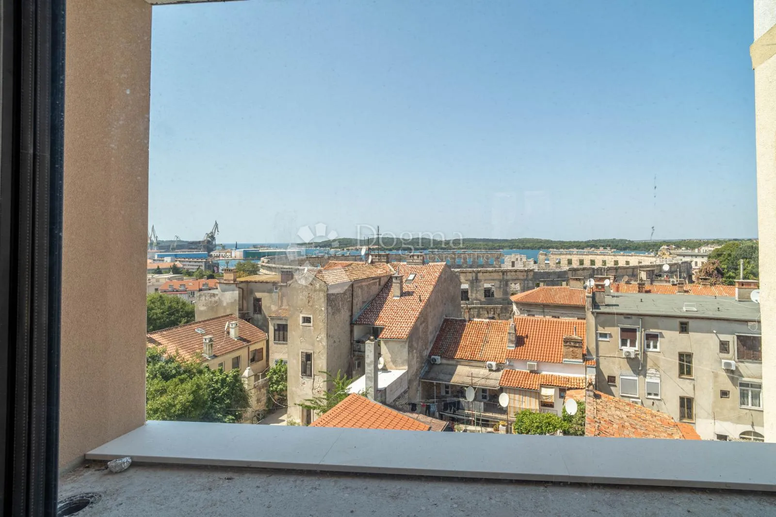 novogradnja pula centar - 41 m2, 1s+db, 3. kat b07 - slika 2
