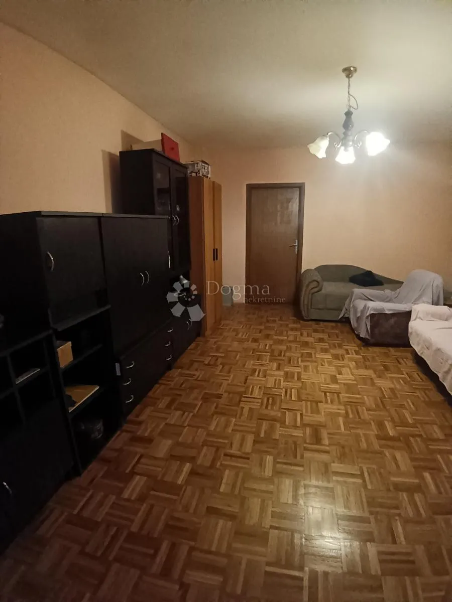 kuća sa 2 stana i bazenom u tenji! - slika 20
