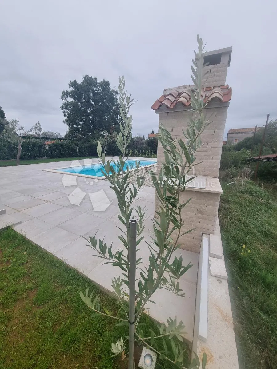 novoizgrađena vila u okolici barbana na brežuljku s otvorenim pogledom - slika 5
