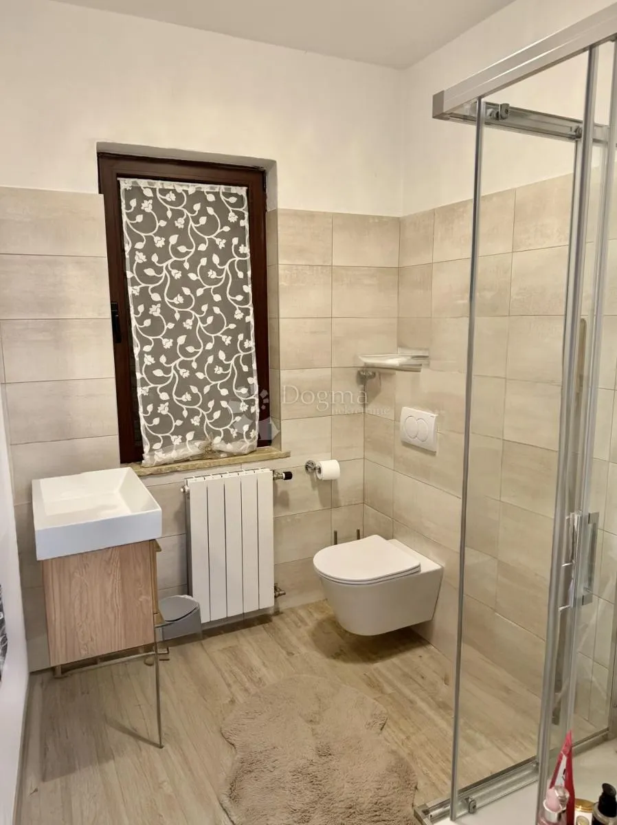 predivna kuća sa 4 stambene jedinice - rovinj - slika 21